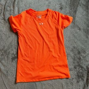 Stripped under armor tshirt